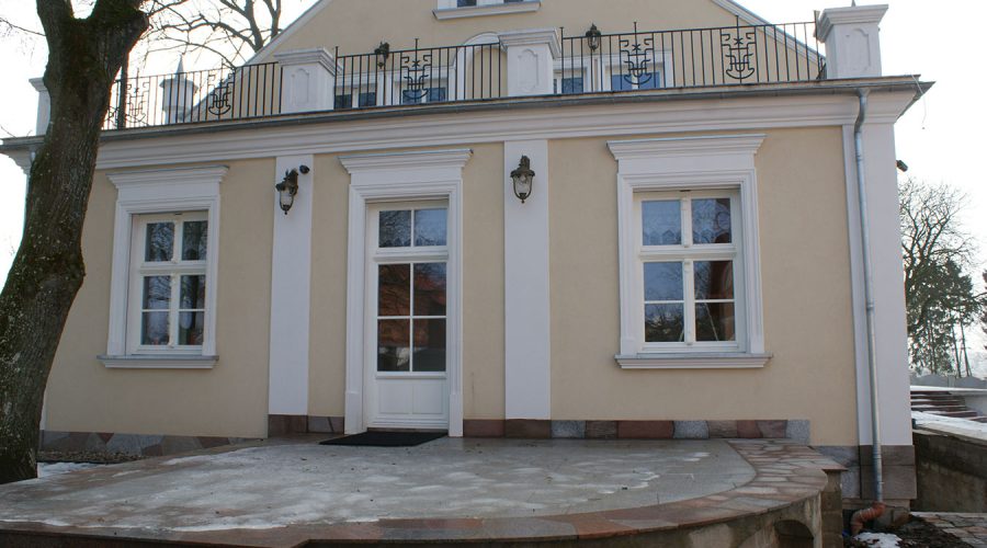 rozbudowa-i-remont-zabytkowego-dworu_3