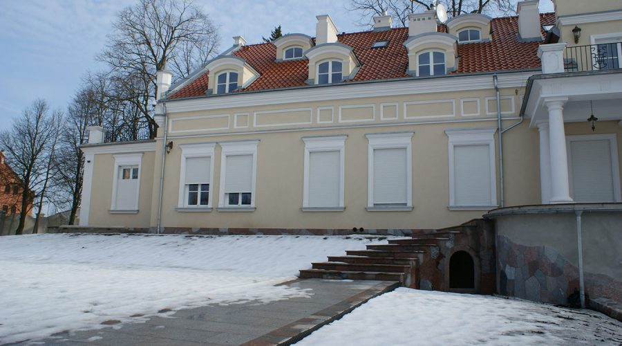 rozbudowa-i-remont-zabytkowego-dworu_4